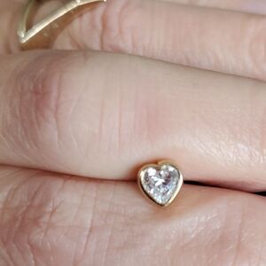 NWOT 14kt solid Yellow Gold 💛 heart,single earring! Cartilage. Needed 1